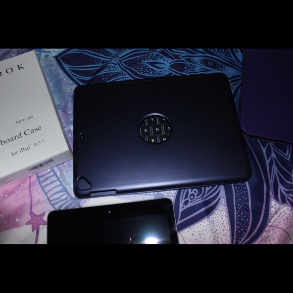 iPad bundle - Picture 6 of 10